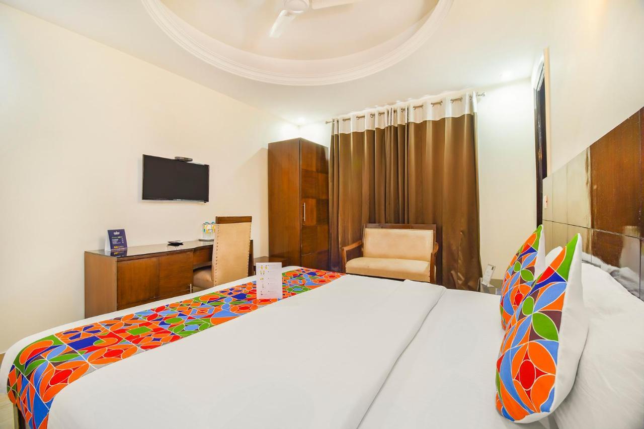 Fabhotel Marble Arch - Nr Karol Bagh Market Delhi  Bagian luar foto